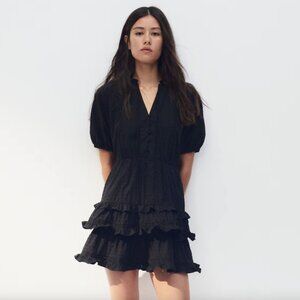 H&M Cotton Plumeti Dress in black (M)